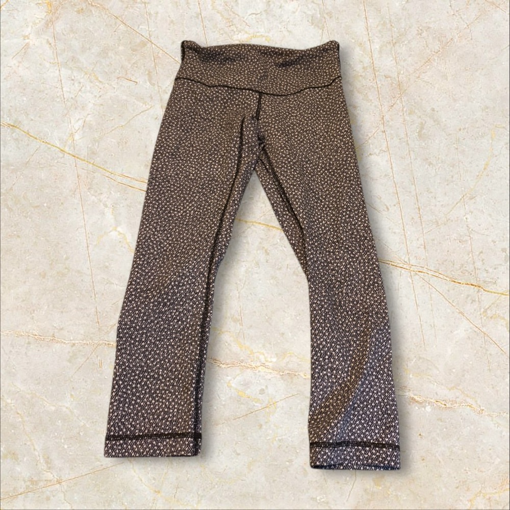 Lululemon WunderUnder cropped leggings